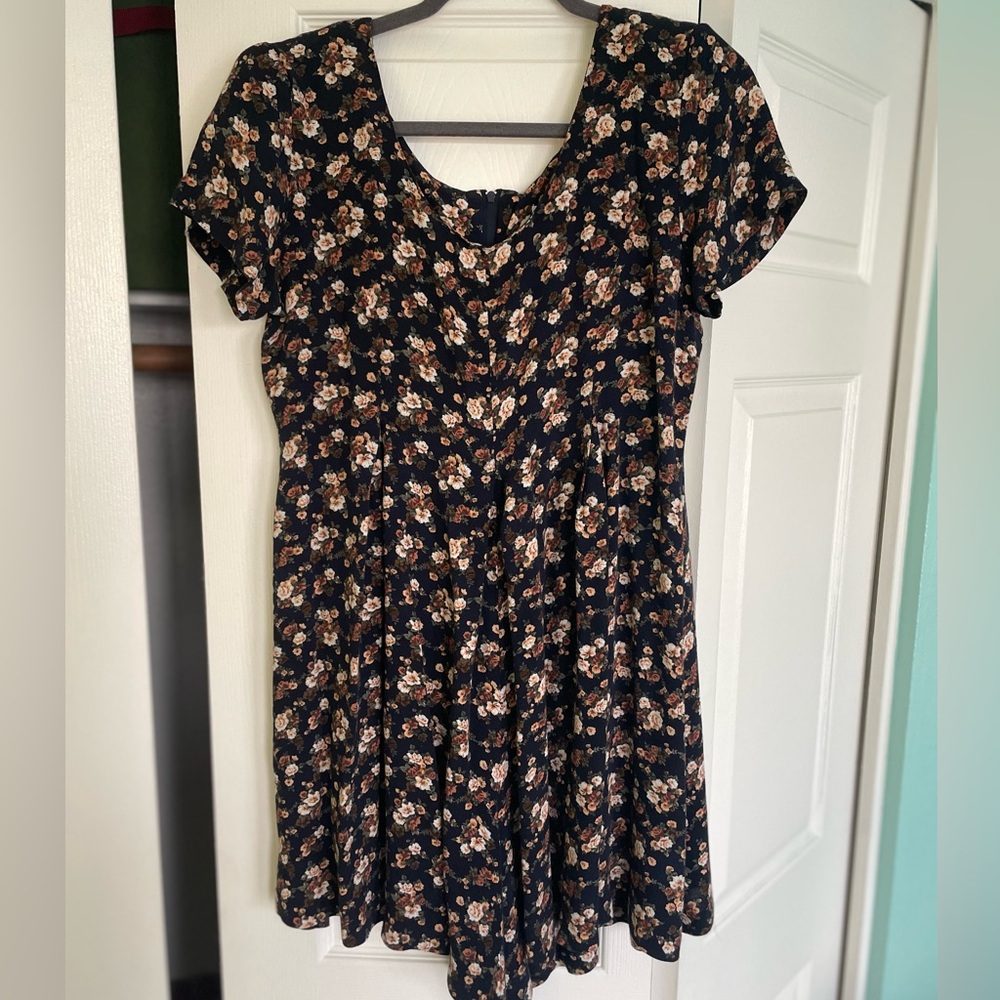 90s Vintage Shoulder Padded Floral Romper